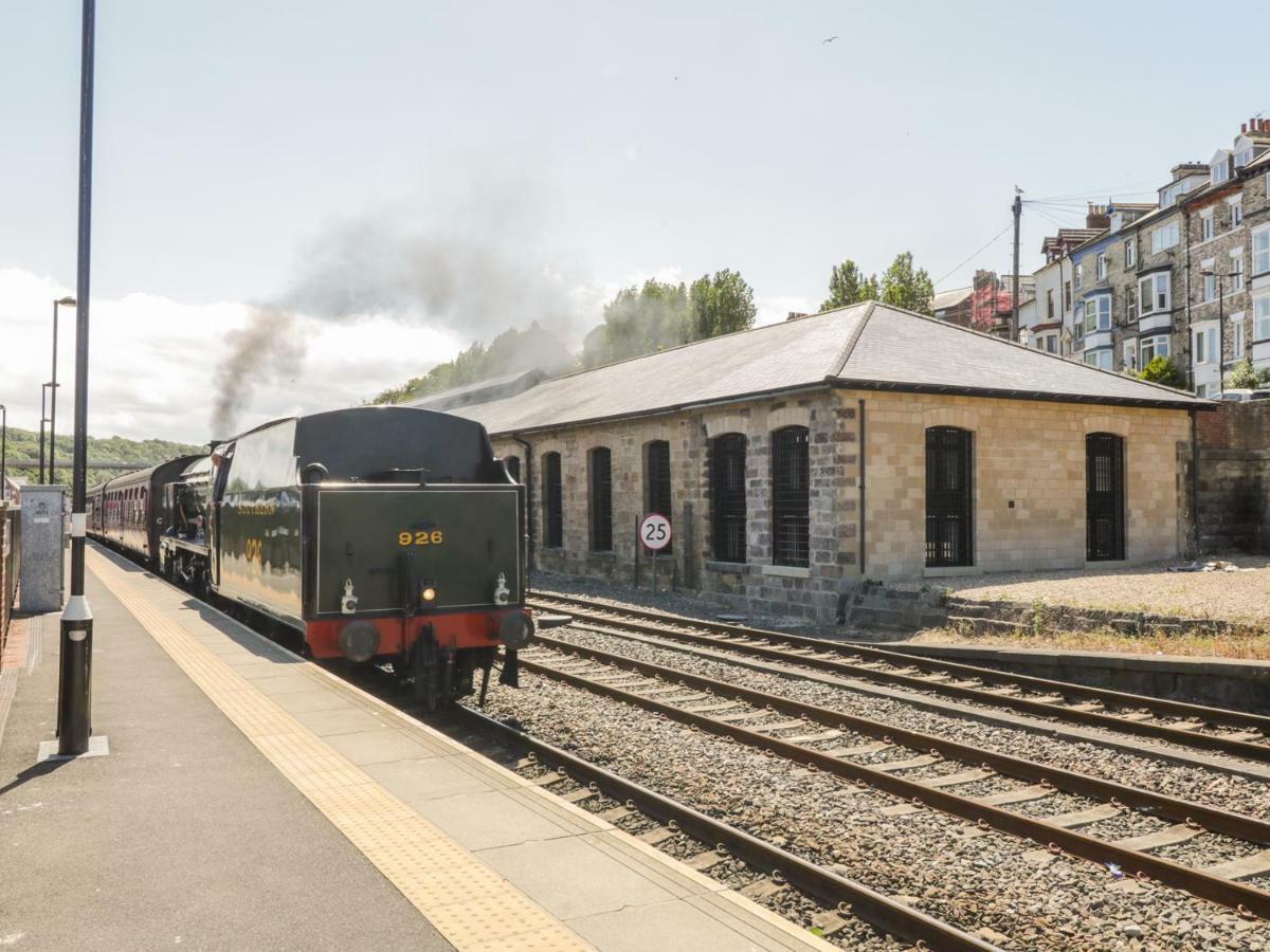 Апартаменти Blue Peter Engine Shed Вітбі Екстер'єр фото